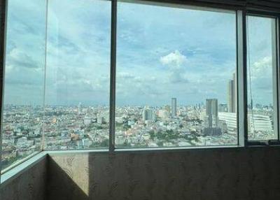 2-BR Condo at Villa Sathorn near BTS Krung Thon Buri