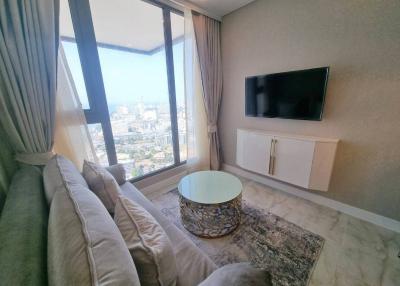 Stunning Seaview Condo for Rent