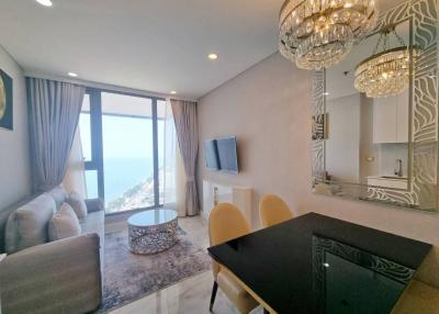 Stunning Seaview Condo for Rent