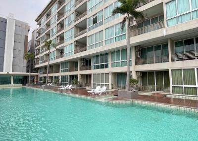 Condo for sale, takes few steps to the beach