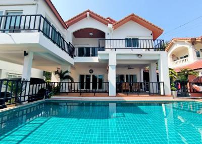 Pool Villa For sale near Jomtien Beach