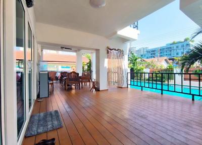 Pool Villa For sale near Jomtien Beach