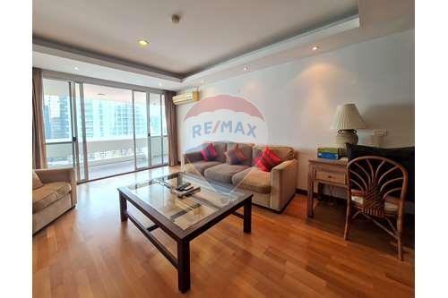 Prime Sukhumvit Condo with a Big Balcony.