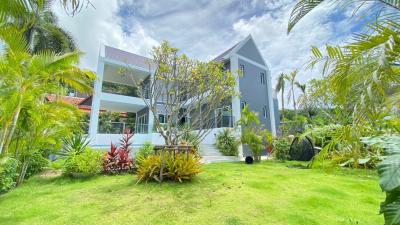 Brand new 4 bedroom villa for sale in Rawai