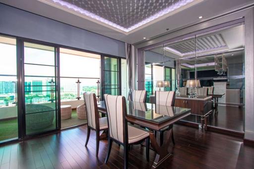 An extraordinary premium 2 bedroom duplex penthouse apartment to rent at The Shine