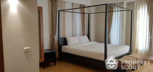 2-BR Condo at Viscaya Private Residences near MRT Phetchaburi (ID 511973)