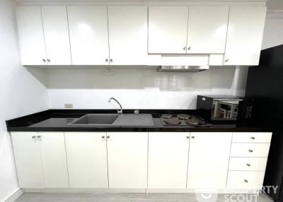 2-BR Condo at Acadamia Grand Tower near BTS Phrom Phong