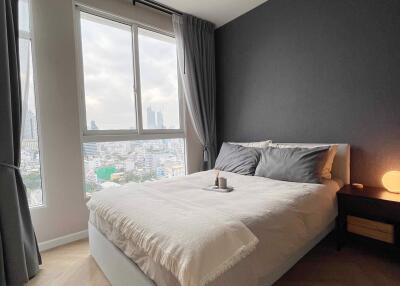 1 bed Condo in Ivy Sathorn 10 Silom Sub District C020834