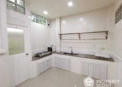 3-BR Condo at House In Rama 3 in Bang Khlo