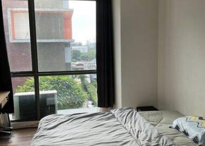 1-BR Condo at The Room Sukhumvit 62 near BTS Punnawithi