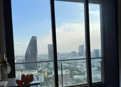 1-BR Condo at Beatniq Sukhumvit 32 near BTS Thong Lor