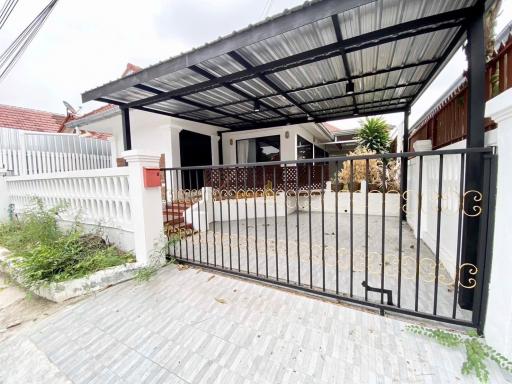 2 Bedrooms Villa / Single House East Pattaya H011640