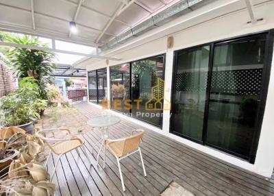 2 Bedrooms Villa / Single House East Pattaya H011640