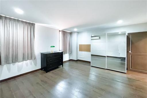 Pet friendly private 3beds in Sukhumvit 63 Ekkamai - 920071049-758