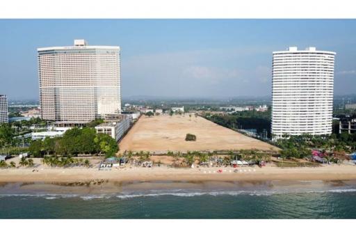 Beach Front NA JOMTIEN PATTAYA