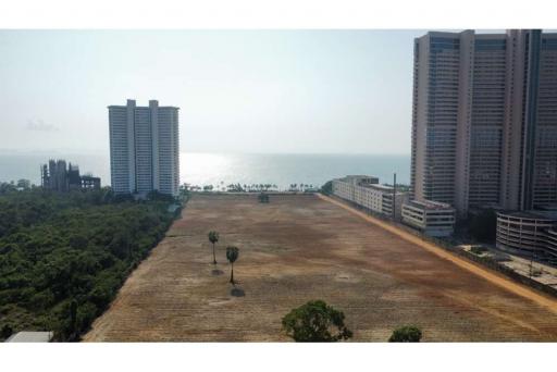 Beach Front NA JOMTIEN PATTAYA