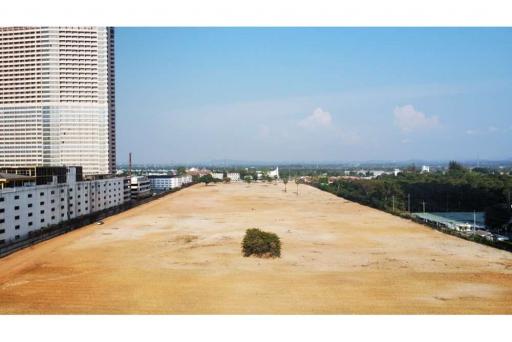 94,400 Sqm. Land listed for ฿ 7,080,000,000.