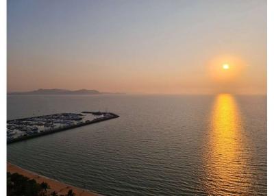 Beach Front NA JOMTIEN PATTAYA