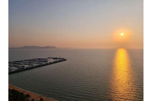 Beach Front NA JOMTIEN PATTAYA