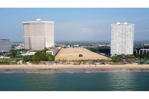 Beach Front NA JOMTIEN PATTAYA