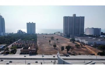 Beach Front NA JOMTIEN PATTAYA