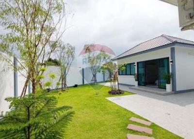 Brand new 4 Bedroom House with Pool near Mabprachan Lake - 920471009-100