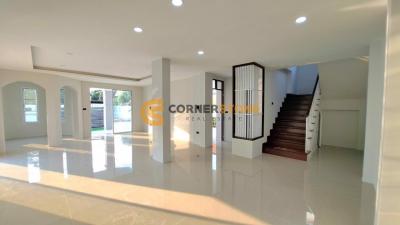 3 bedroom House in Suk Em Garden Home East Pattaya