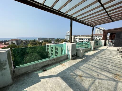 Modern penthouse for sale in Pratamnak