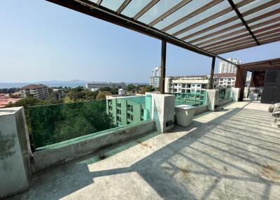 Modern penthouse for sale in Pratamnak