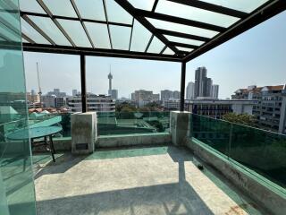 Modern penthouse for sale in Pratamnak