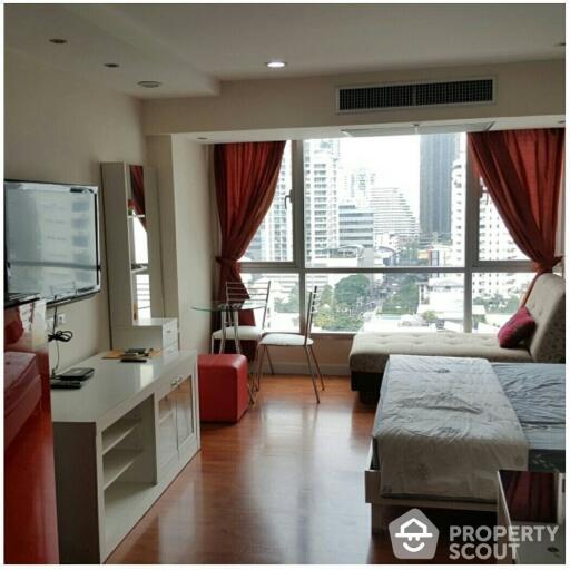 Studio Condo at The Trendy Condominium near BTS Nana