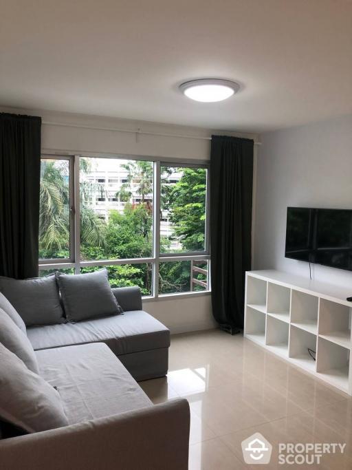 1-BR Condo at Condo One Thonglor Station near BTS Thong Lor