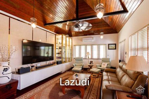 WHITE LOTUS 1 : Luxurious 2 Storey villa with 5 Bed near town