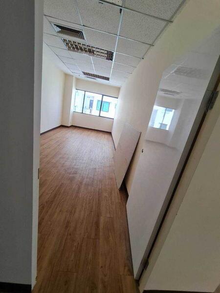 For Rent Bangkok Office Sukhumvit BTS Asok MRT Sukhumvit Watthana