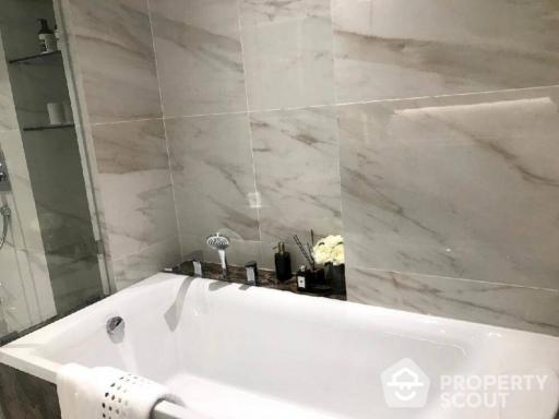 3-BR Condo at Supalai Icon Sathorn near MRT Si Lom