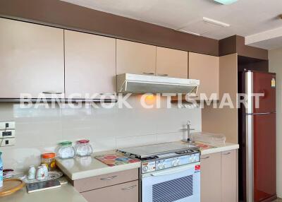 Condo at President Park for rent