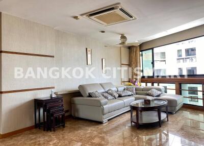 Condo at President Park for rent