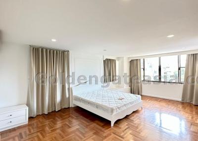 2-Bedrooms condo with big private garden-terrace - Thong Lo BTS