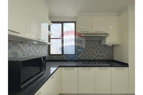 4 bed pet allowed private rooftop BTS phrompong