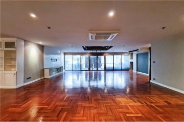 Spacious 4+1BR Baan Sathorn Condominium - Pet-Friendly and Unfurnished - 920071001-12599