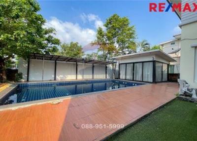 286 Sqm., 4 Beds House listed for ฿ 14,000,000.