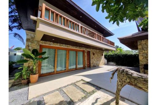 Thai Style Villa for rent at Bangrak Koh Samui