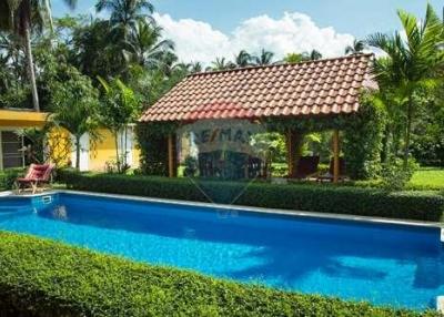 Spacious 5-bedroom pool villa