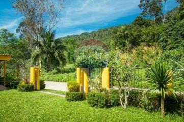 Spacious 5-bedroom pool villa