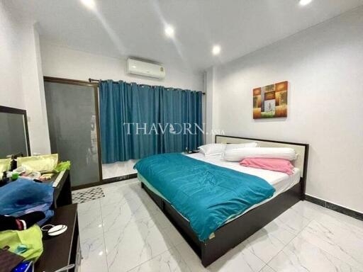 บ้าน ขาย 3 ห้องนอน 250 ตร.ม. ที่ดิน 270 m² ใน  Adare Garden, Pattaya