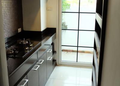 6 Bedrooms House For Sale in Nong Kwai