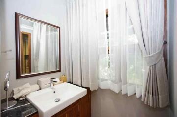 Chiang Mai Boutique Hotel for Sale  Prime Location, 18 Rooms 60M THB