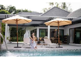 Discover a modern 3-bed pool villa in Nam Phrae, Chiang Mai, offering serenity and breathtaking lake views. Conveniently located near amenities and attractions.