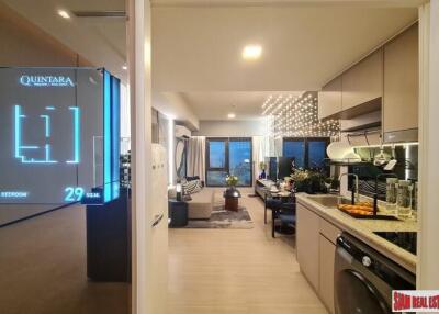 New High-Rise Condo with Roof Top Facilities next to BTS Pho Nimit, Krung Thonburi - Studio Units