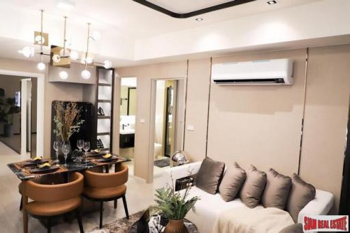 New High-Rise Condo with Roof Top Facilities next to BTS Pho Nimit, Krung Thonburi - 2 Bed Units